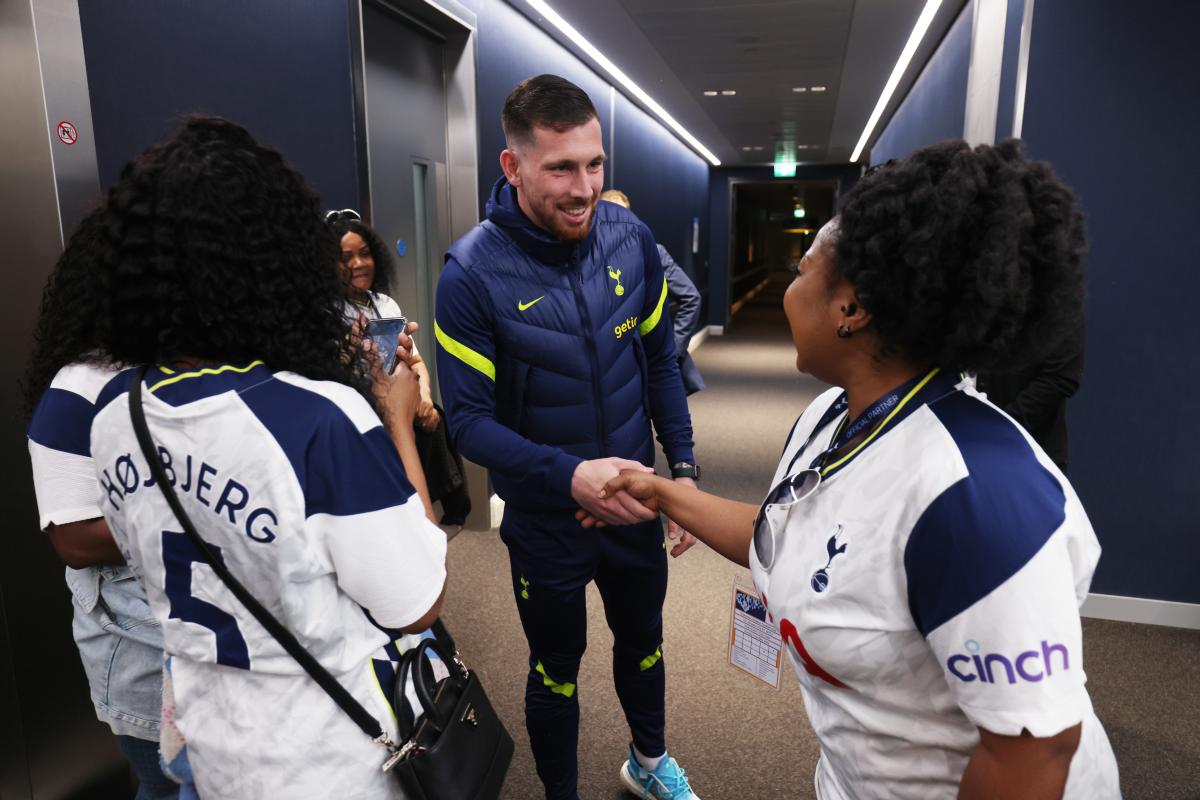 Pierre meeting the nurses